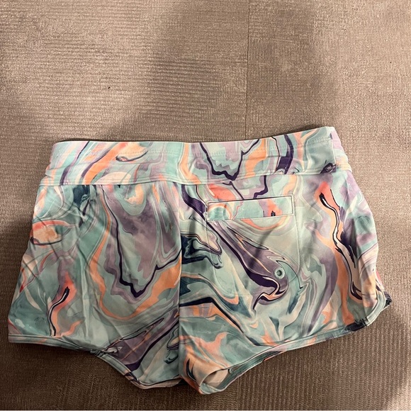 Athleta Girl Large Purple and Orange Athletic Shorts Vibrant Design Size 12 - Picture 6 of 6